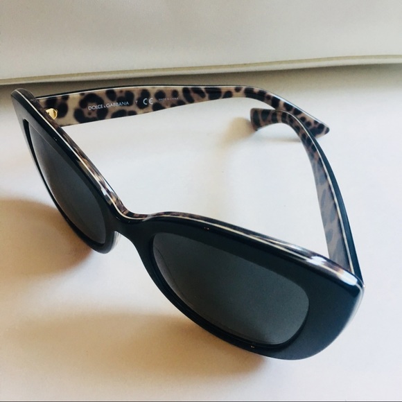 🛑SOLD🛑Dolce & Gabbana Sunglasses. - Picture 3 of 6